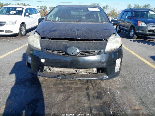 Toyota Prius Two Image 4