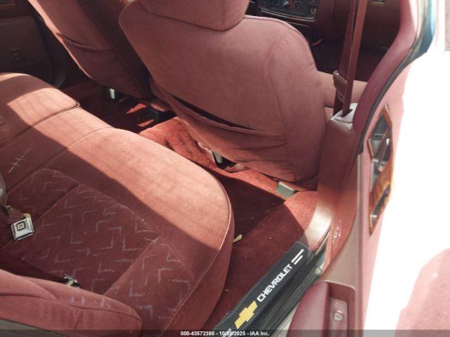 Chevrolet Caprice Classic Image 4