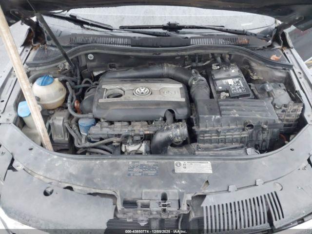 Volkswagen CC 2.0t R-line Image 11