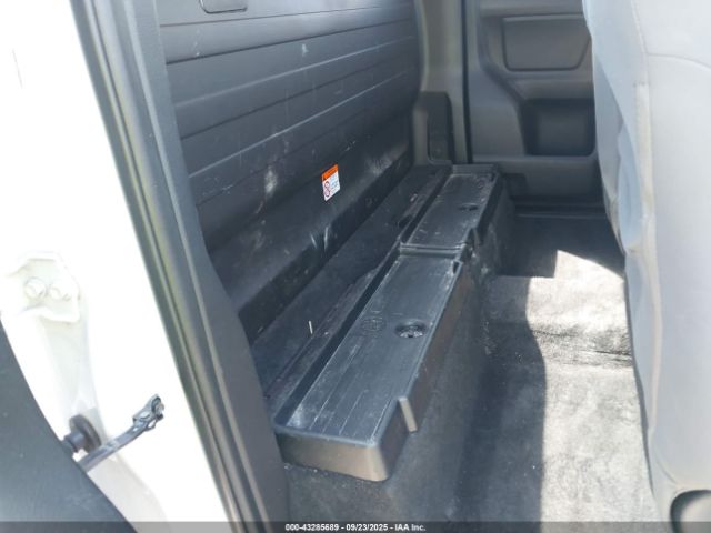 Toyota Tacoma Sr Image 16