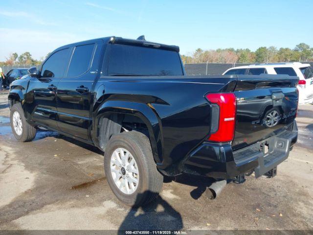 Toyota Tacoma Sr5 Image 16