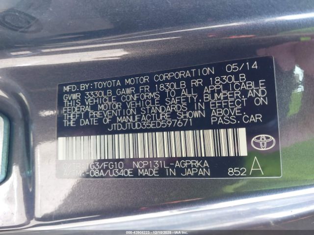 Toyota Yaris Image 9