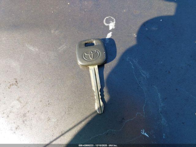 Toyota Yaris Image 5