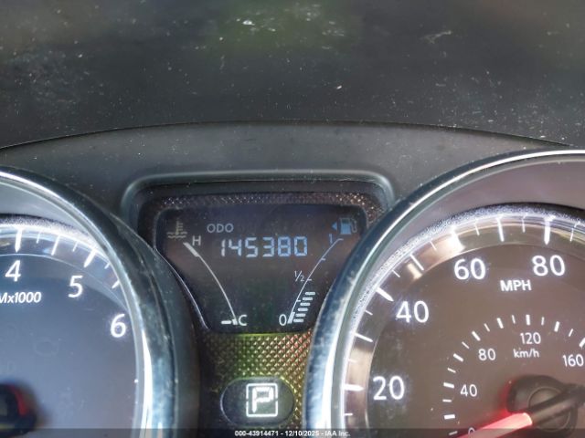 Nissan Versa 1.6 Sv Image 11