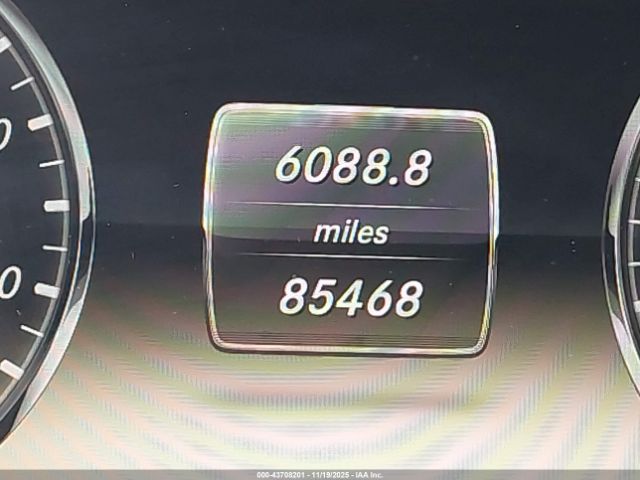 Mercedes-Benz S-Class Image 12