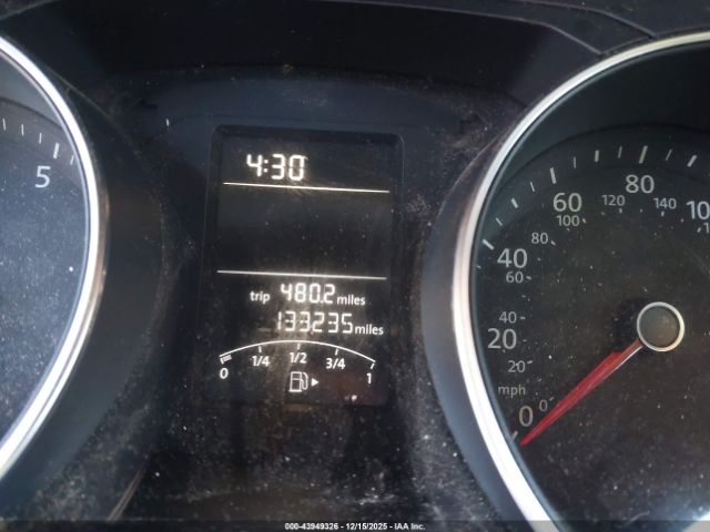 Volkswagen Jetta 2.0l S Image 8