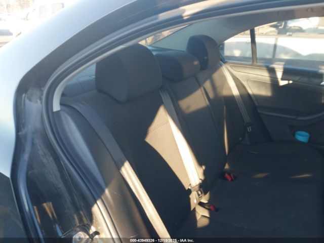 Volkswagen Jetta 2.0l S Image 7