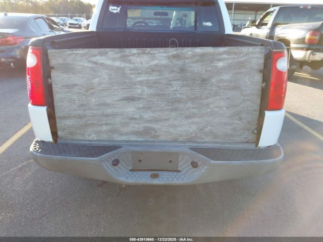 Ford Explorer Image 10