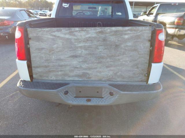 Ford Explorer Image 10