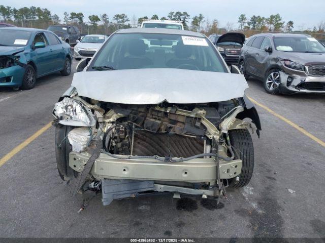 Toyota Yaris Image 10