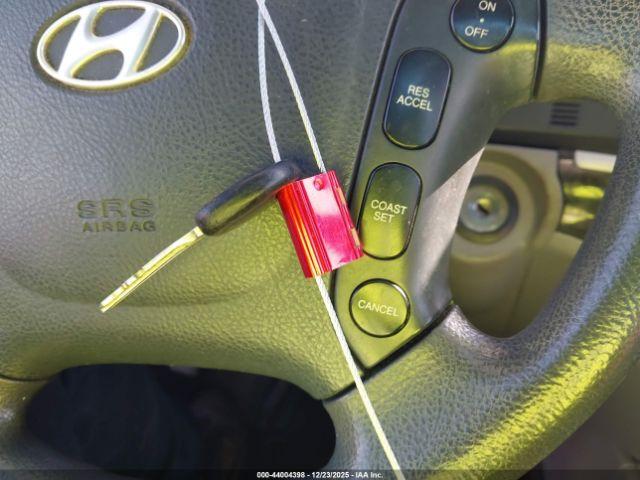 Hyundai SANTA FE Gls Image 10