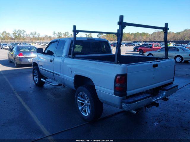 Dodge Ram 1500 St Image 8