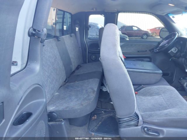 Dodge Ram 1500 St Image 11