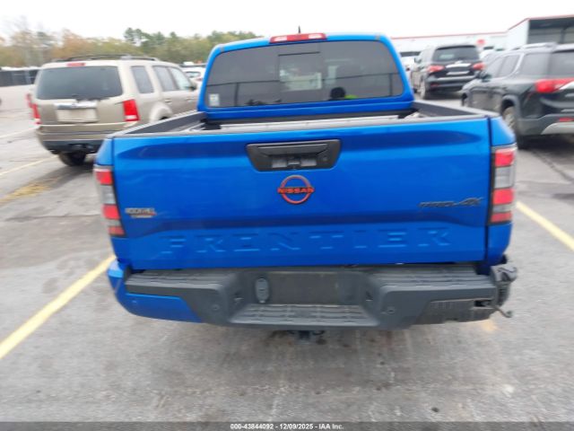 Nissan Frontier Pro-4x 4x4 Image 10