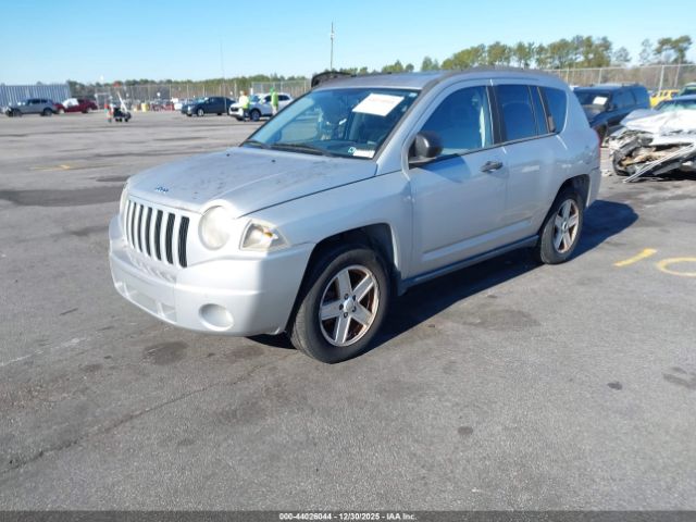 Jeep Compass Sport Image 2