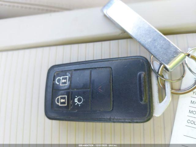 Volvo V60 T5 Drive-e Premier Image 8