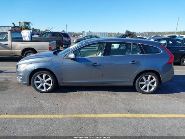 Volvo V60 T5 Drive-e Premier Image 11