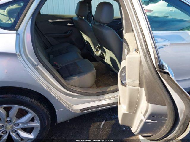 Chevrolet Impala 2lt Image 18