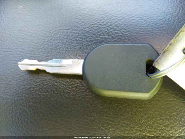 Ford Explorer Xlt Image 11