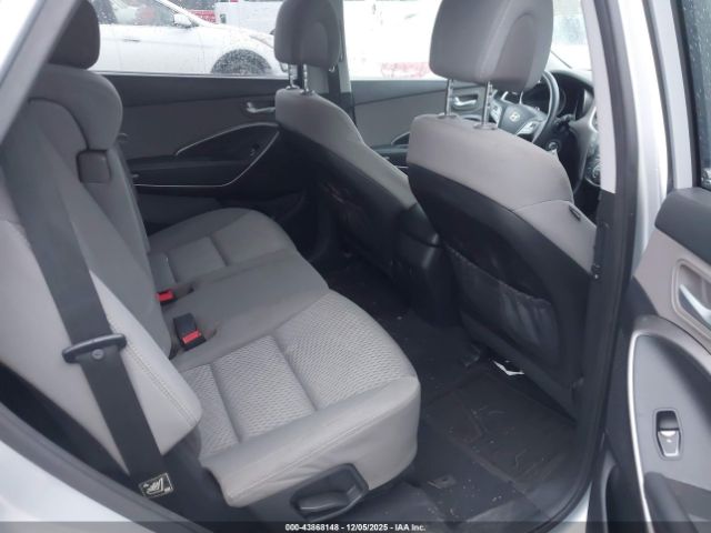 Hyundai SANTA FE Se Image 5