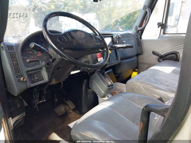 International 4000 4300 Image 6