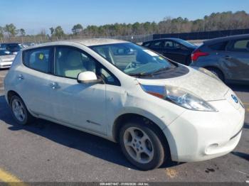  Salvage Nissan LEAF