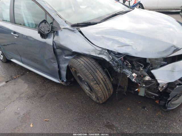 Toyota Corolla Le Image 16