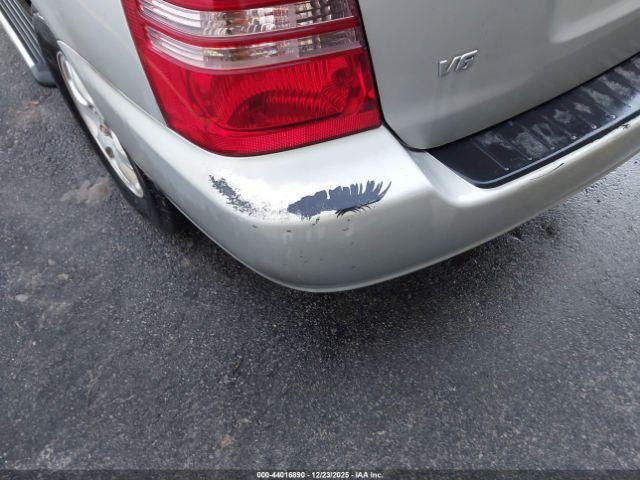 Toyota Highlander V6 Image 10