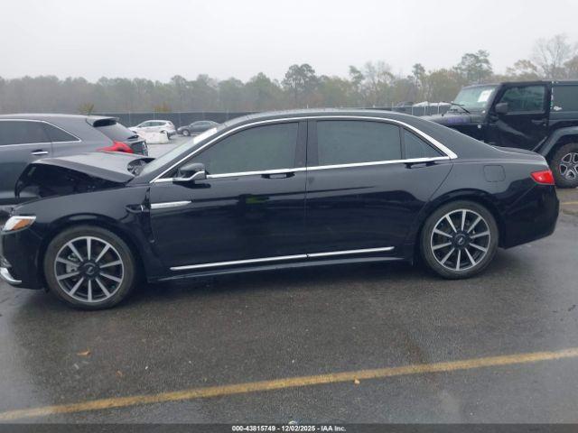 Lincoln Continental Reserve Image 12