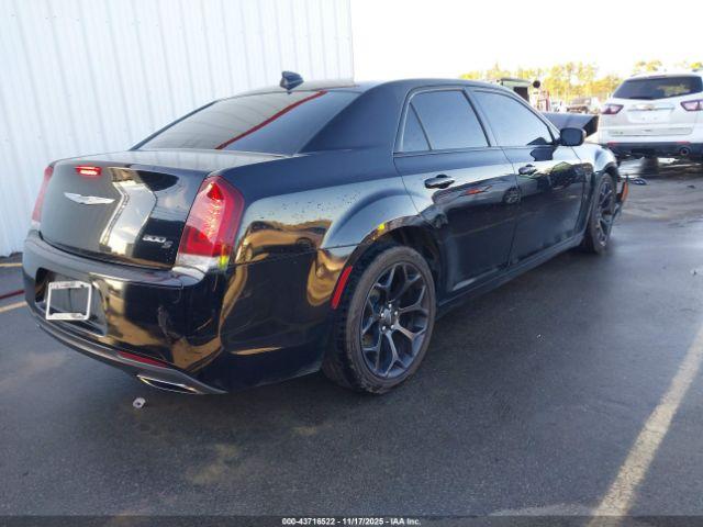 Chrysler 300 300s Image 2