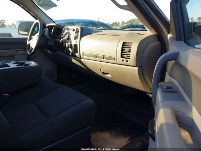 Chevrolet Silverado 1500 Work Truck Image 8