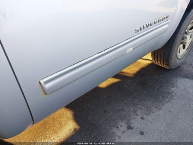 Chevrolet Silverado 1500 Work Truck Image 4