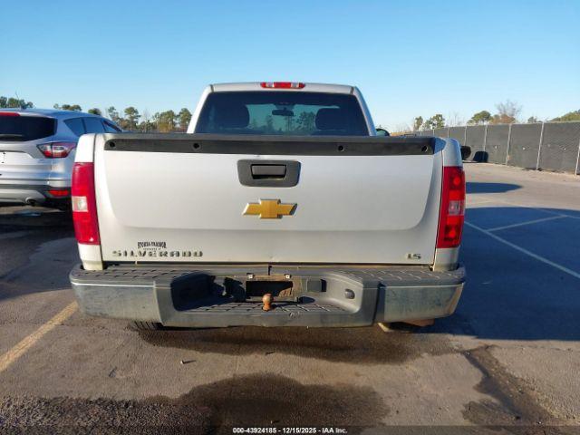 Chevrolet Silverado 1500 Work Truck Image 16