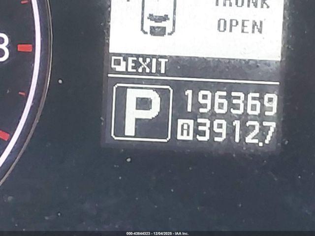 INFINITI G37x Image 2