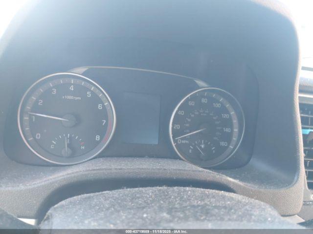 Hyundai ELANTRA Value Edition Image 7