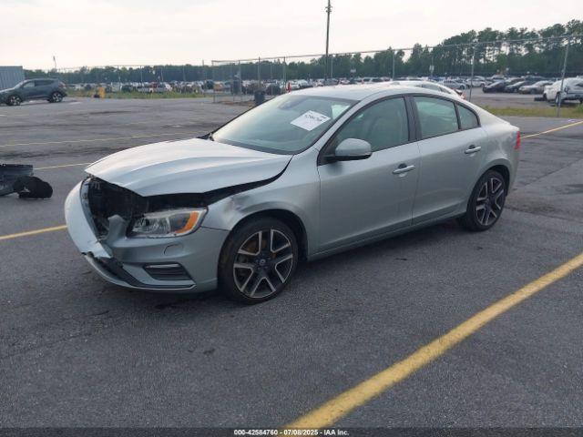 Volvo S60 T5 Dynamic Image 3