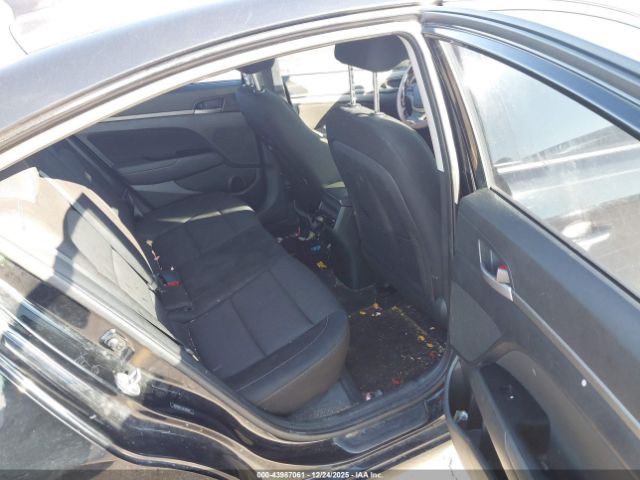 Hyundai ELANTRA Value Edition Image 6