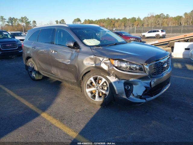  Salvage Kia Sorento