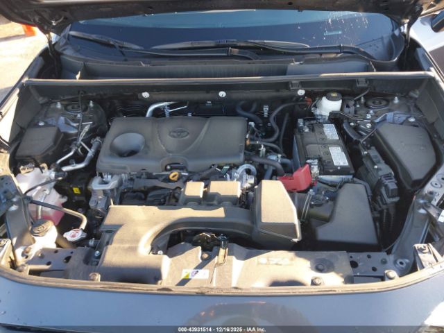 Toyota RAV4 Limited Image 14