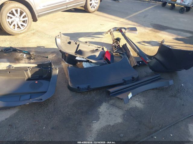 Toyota RAV4 Limited Image 3