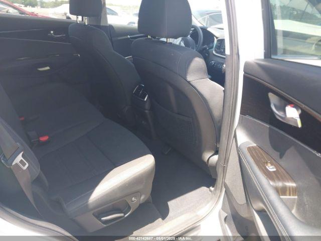 Kia Sorento 2.4l L Image 9