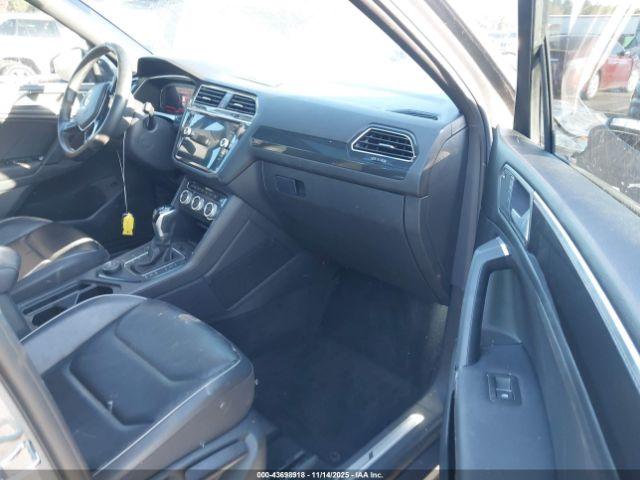 Volkswagen Tiguan Image 12