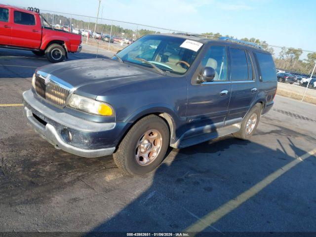 Lincoln Navigator Image 6