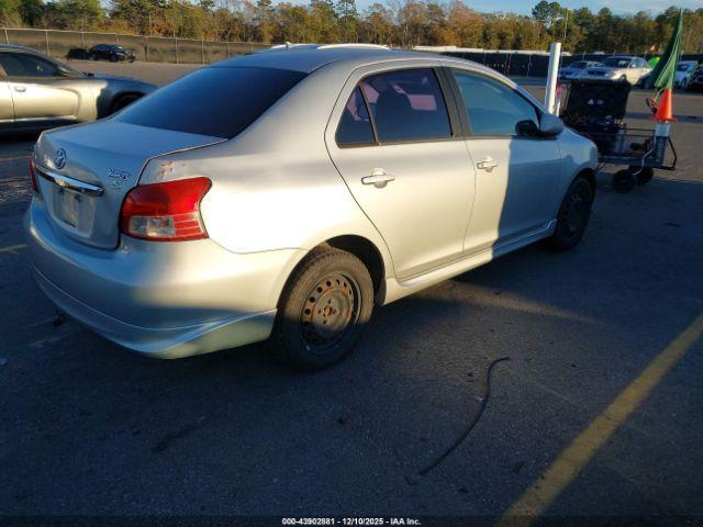 Toyota Yaris S Image 4