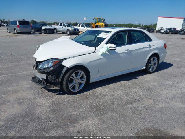 Mercedes-Benz E-Class Image 3