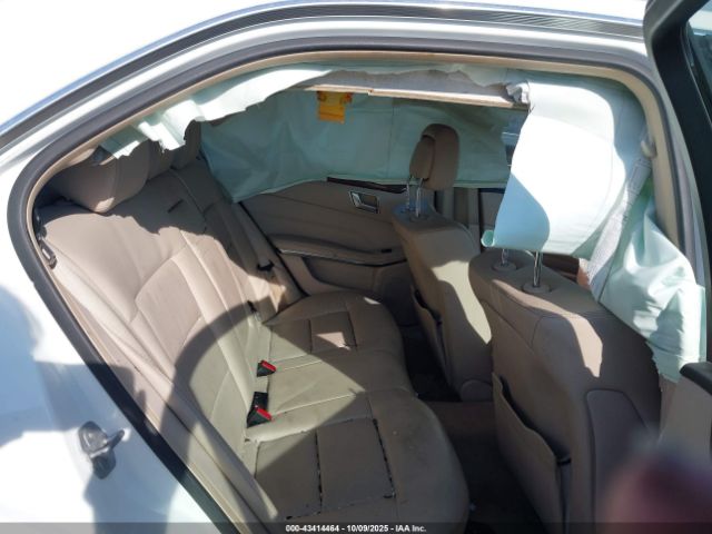 Mercedes-Benz E-Class Image 10