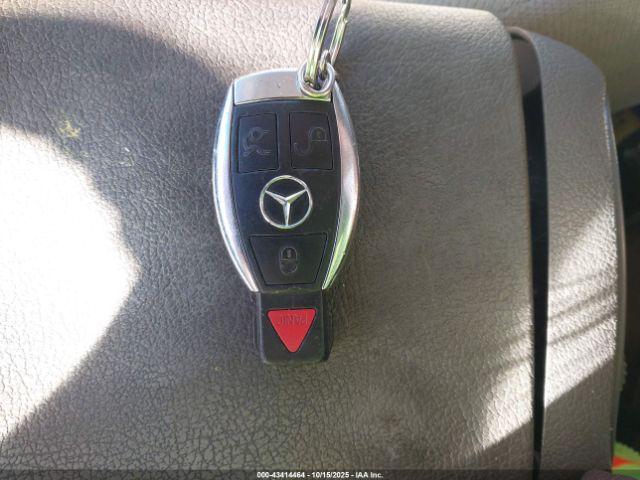 Mercedes-Benz E-Class Image 8