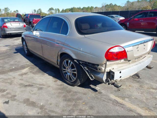 Jaguar S-Type 3.0l V6 Image 9