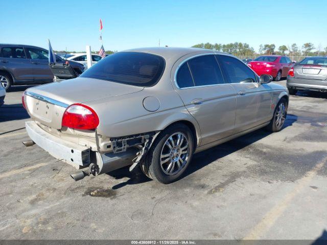 Jaguar S-Type 3.0l V6 Image 11