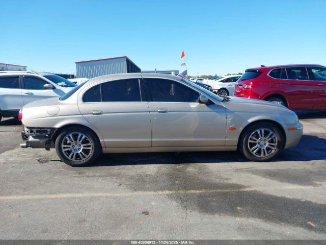 Jaguar S-Type 3.0l V6 Image 8